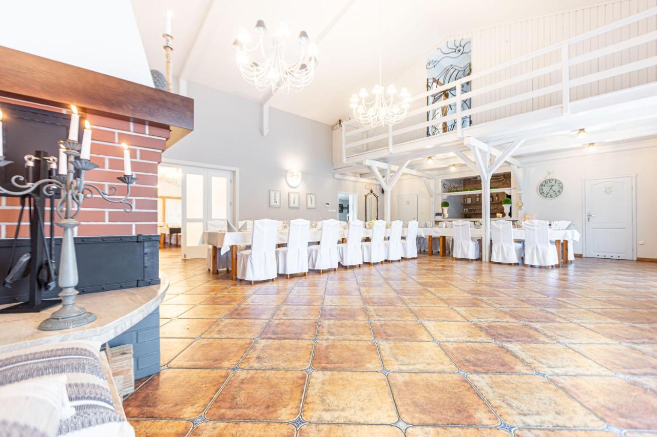 Osrodek Wypoczynkowy "Julia" W Samociazku Hotel Samociążek Bagian luar foto