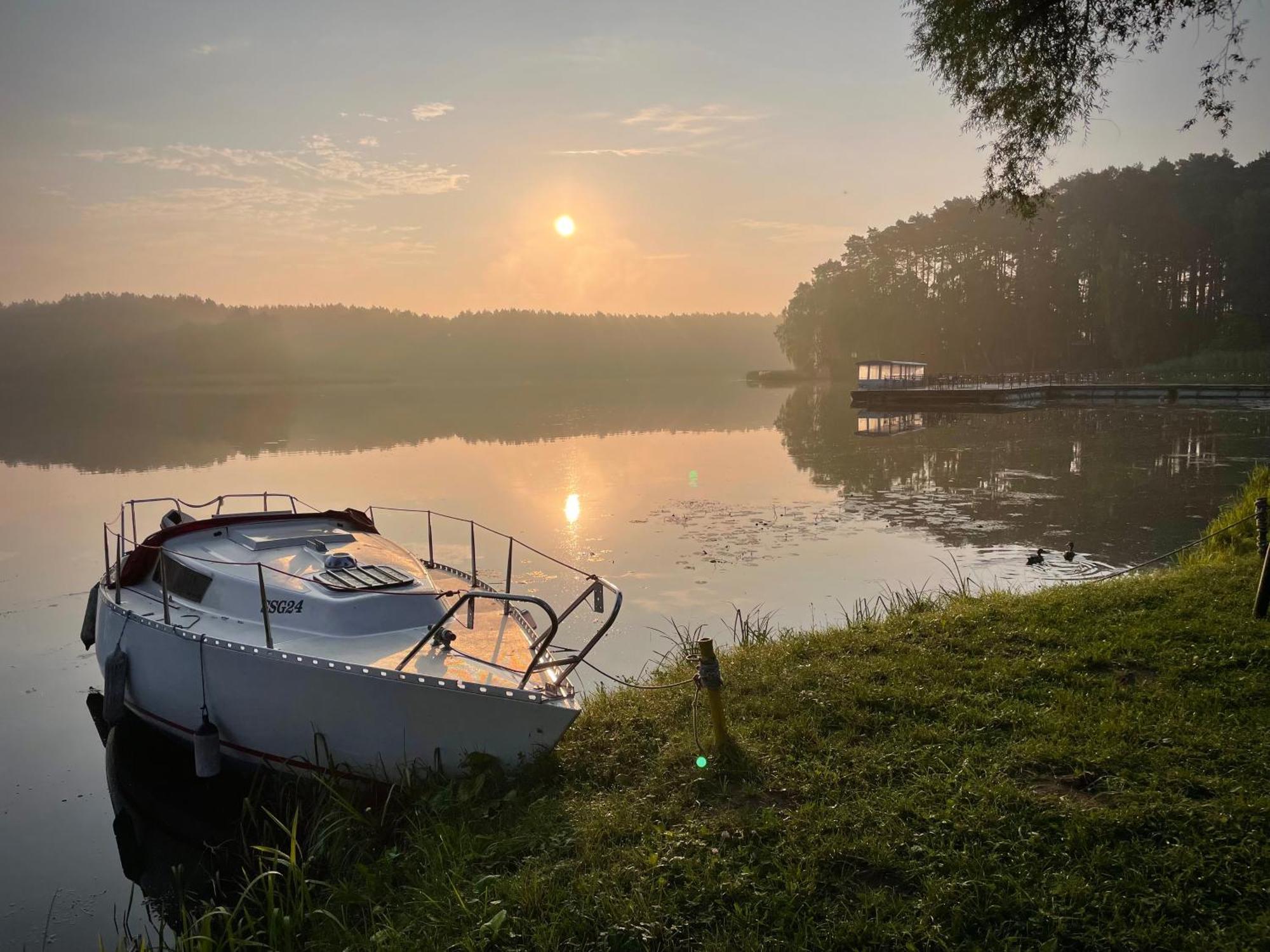 Osrodek Wypoczynkowy "Julia" W Samociazku Hotel Samociążek Bagian luar foto